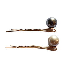 Queen Victoria - Pearl Statement Bobby Pins (2pc)